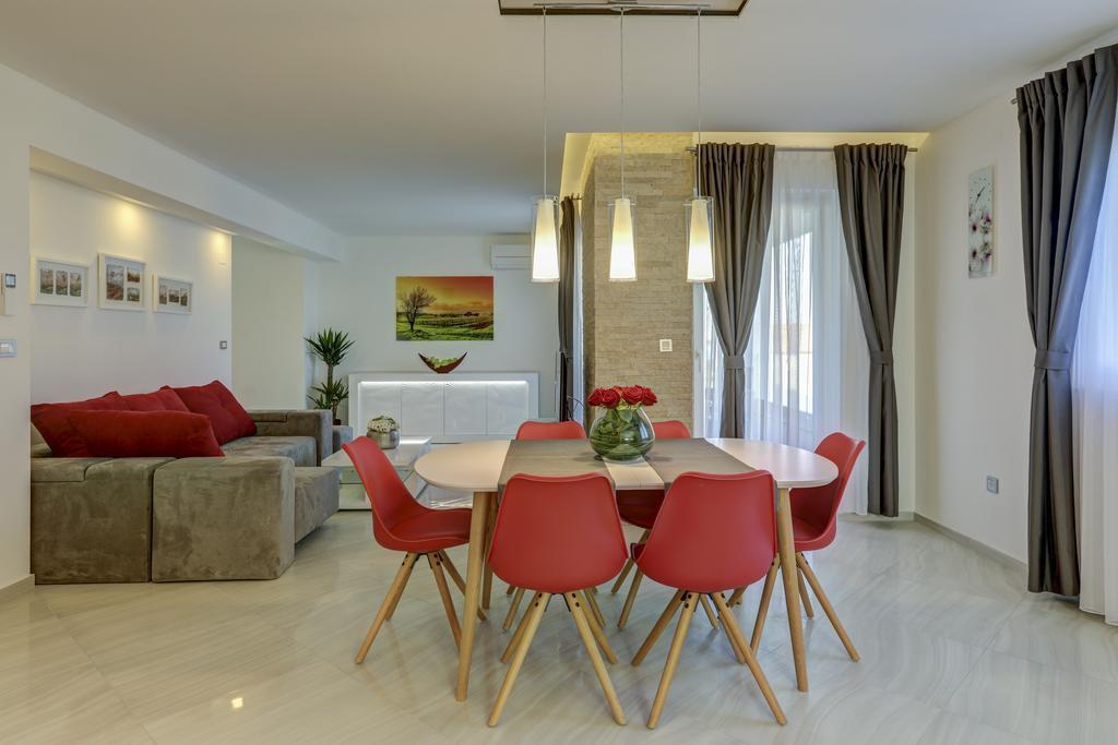Viras Luxury Holiday Premantura Exterior foto