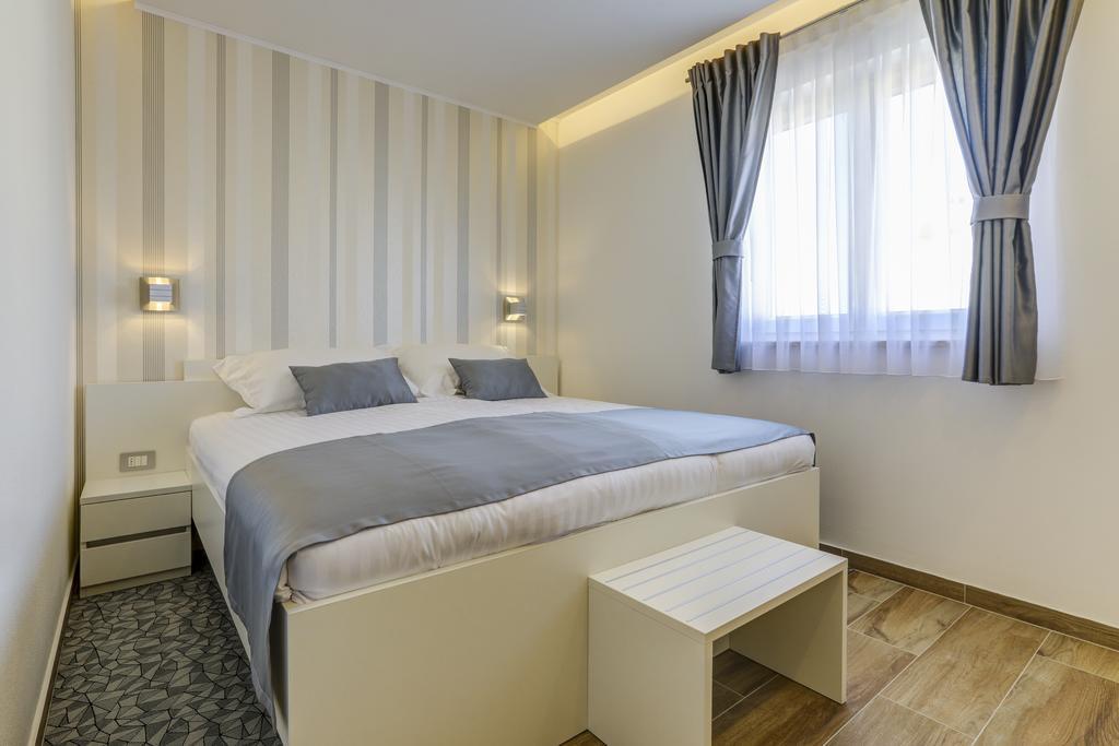 Viras Luxury Holiday Premantura Exterior foto