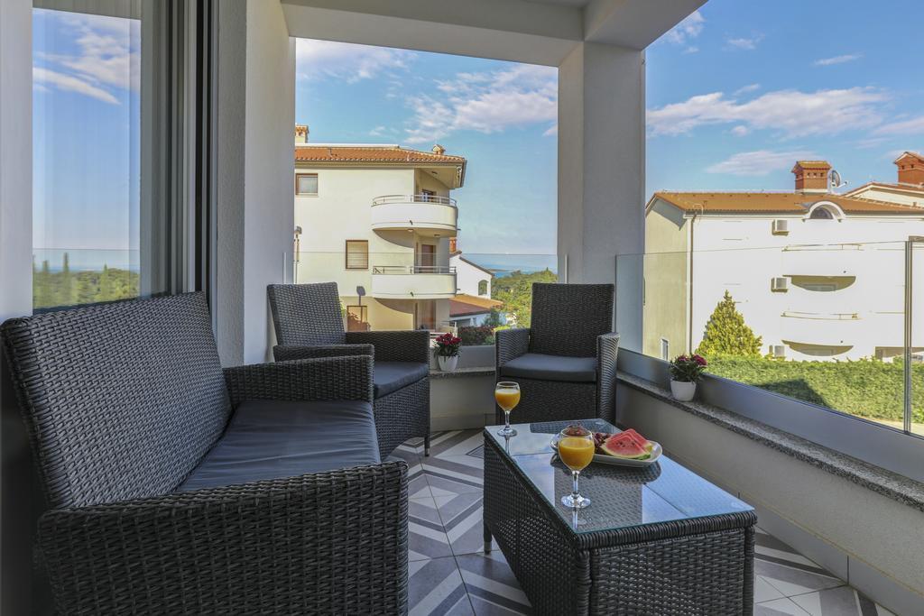 Viras Luxury Holiday Premantura Exterior foto